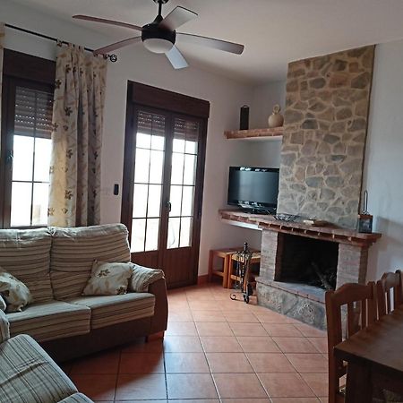 Segura de León Casa Rural La Fuente المظهر الخارجي الصورة