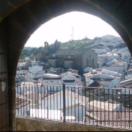 Segura de León Casa Rural La Fuente المظهر الخارجي الصورة